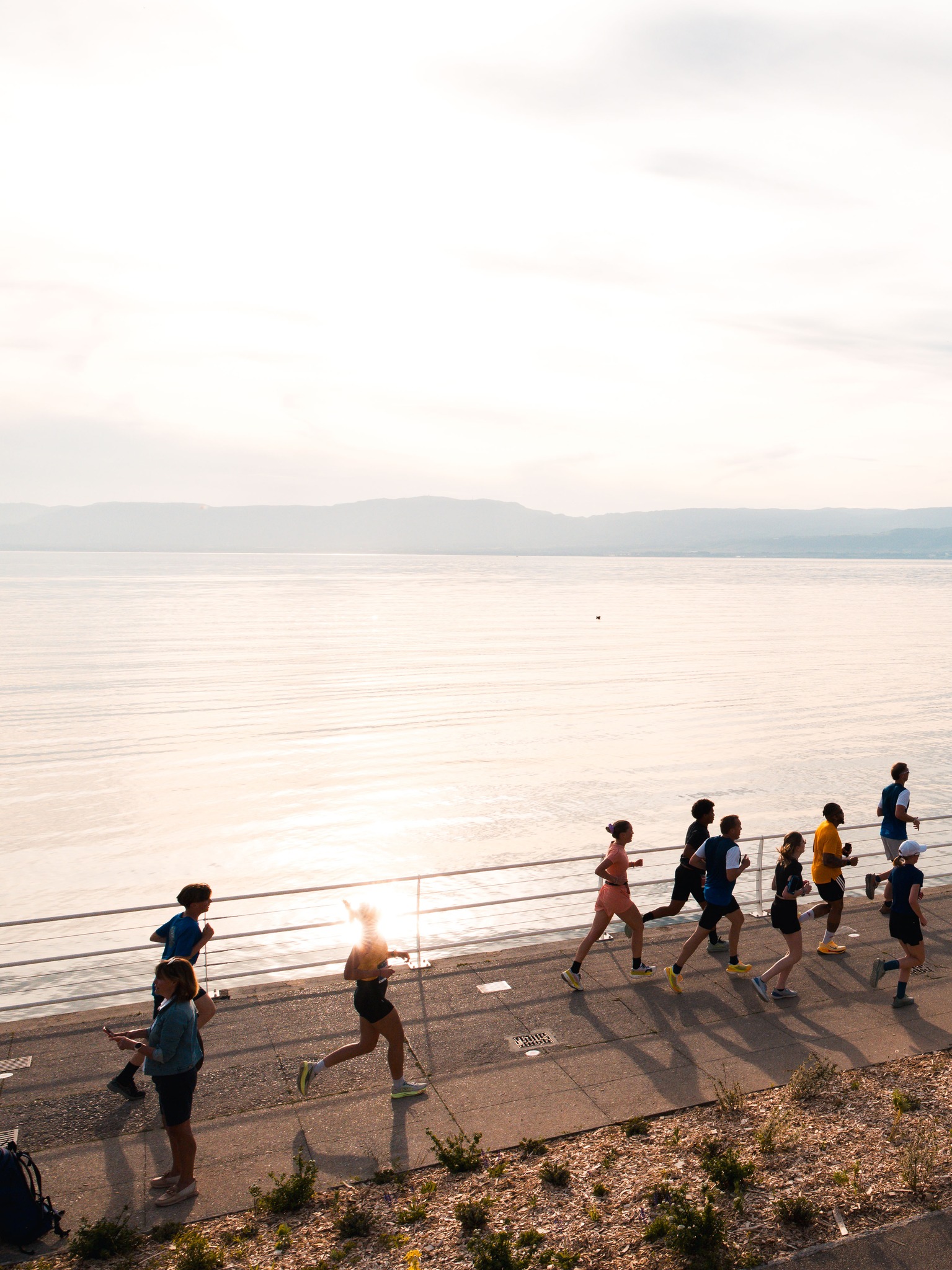 🏃‍♂️ Quelques nouveautés pour le Running 2027… 😜

Parce qu’on aime améliorer l’expérience coureur, l’édition 2027 réserve quelques changements… et pas des moindres ! 🔥

🎟️ Retrait des dossards
Il sera désormais clôturé 30 minutes avant le départ afin d’éviter les foules de dernière minute et de permettre à chacun de prendre le départ plus sereinement.

🧀🥓 Grosse nouveauté : le ravitaillement d’arrivée !
Après l’effort, place au réconfort 😋
Un ravitaillement solide vous attendra à l’arrivée, avec notamment fromage, charcuterie et de quoi reprendre des forces dans une ambiance conviviale !

🎶 Encore plus d’ambiance
De la musique, de l’énergie et quelques surprises pour faire monter l’ambiance tout au long de l’événement ! 🔊🔥

➡️ Une meilleure canalisation des flux à l’arrivée pour plus de fluidité et de confort pour tous.

… et ce n’est pas tout 👀
Quelques surprises sont encore à venir… 🤫

📅 Rendez-vous en 2027 pour une nouvelle édition encore plus conviviale, festive et sportive !

Informations & inscriptions ⤵️
https://running.thonon-cyclingrace.fr

#ThononRunningRace #ThononCyclingRace #TCR #running #courseapied #thononrun #run #thononlesbains #hautesavoie #leman #lacléman #course #sport #evenementsportif