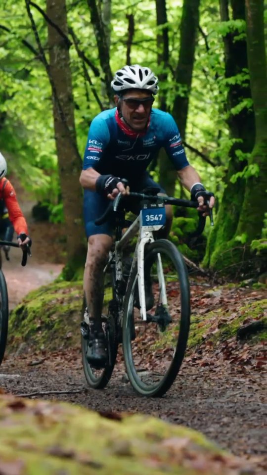 😎 Gravel ?
L’absence de chrono ne veut pas dire qu’il faut rouler piano et certains l’ont bien compris 🤪
Ici, ça envoie du plaisir, du défi… et un peu de boue aussi 💥

Que tu viennes pour te dépasser, explorer ou simplement kiffer les chemins autour du Léman, la version 2026 du Gravel est faite pour toi 🔥

👉 Informations & inscriptions
✍️ https://thonon-cyclingrace.fr

📸 @puurfilm

#ThononRunningRace #ThononCyclingRace #TCR #cyclosportive #gravelbike gravel route granfondo running courseapied thononrun leman thononlesbains hautesavoie sport evenementsportif lacléman ridegravel